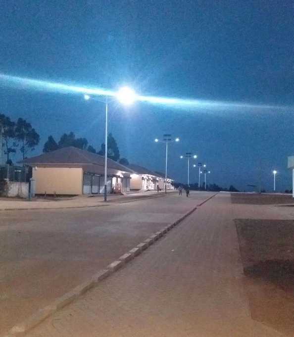 浦口区非洲科特迪瓦太阳能路灯工程